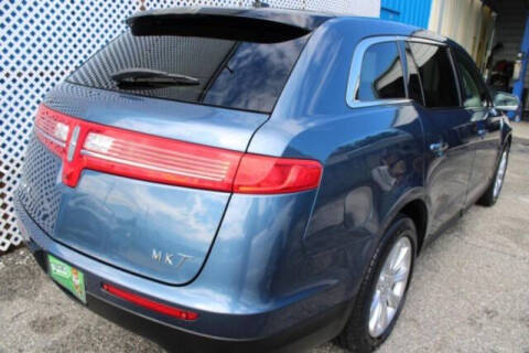 2018 Lincoln MKT Reserve
