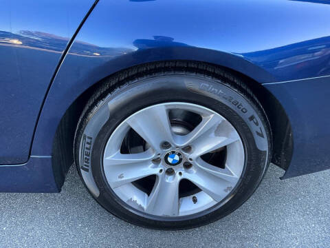 2011 BMW 5 Series 528i