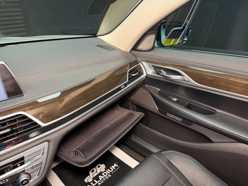 2016 BMW 7 Series 740i