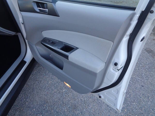 2013 Subaru Forester 2.5X Limited