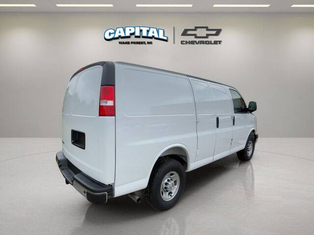 2025 Chevrolet Express 2500