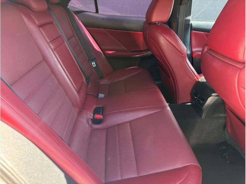 2018 Lexus IS 300