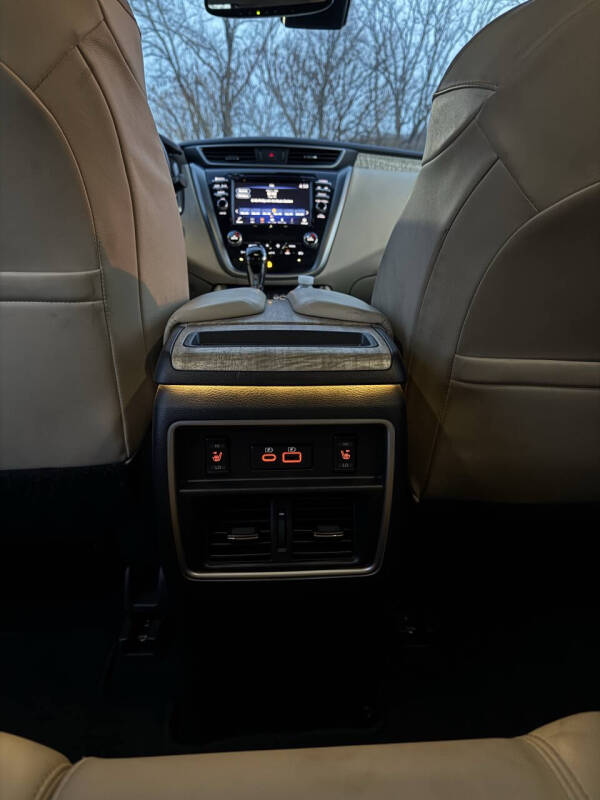 2023 Nissan Murano SL