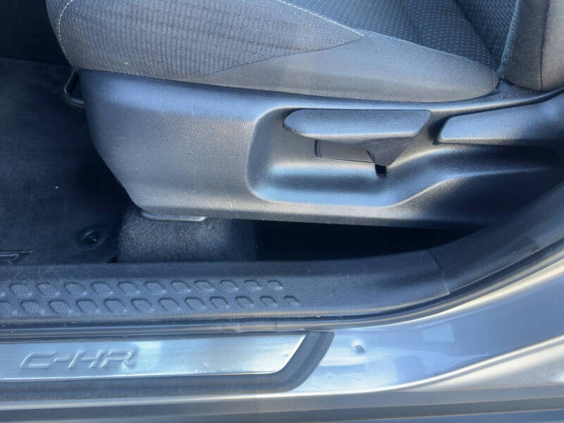 2018 Toyota C-HR XLE