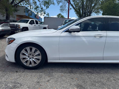 2019 Mercedes-Benz E-Class E 300