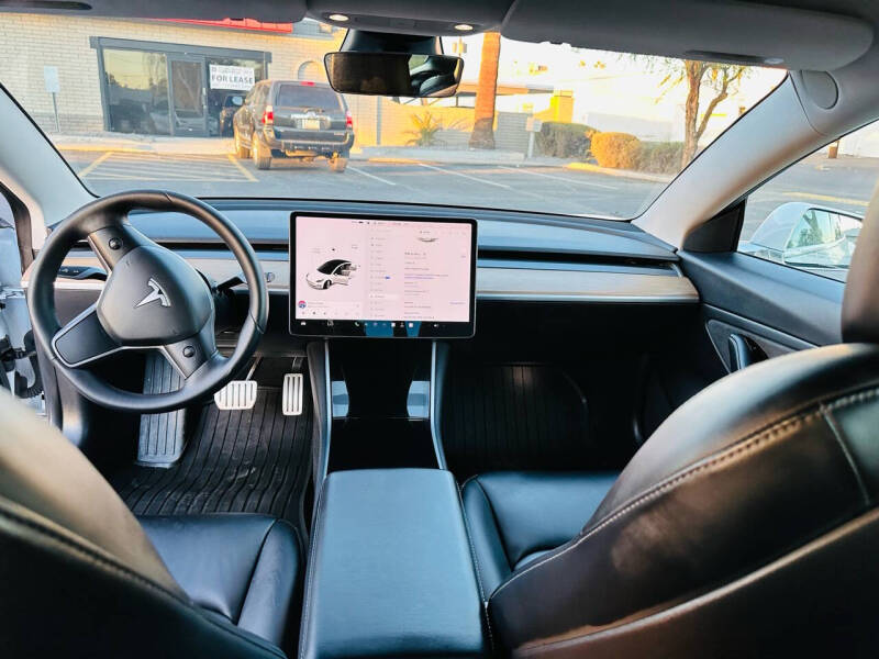 2019 Tesla Model 3 Base photo 24