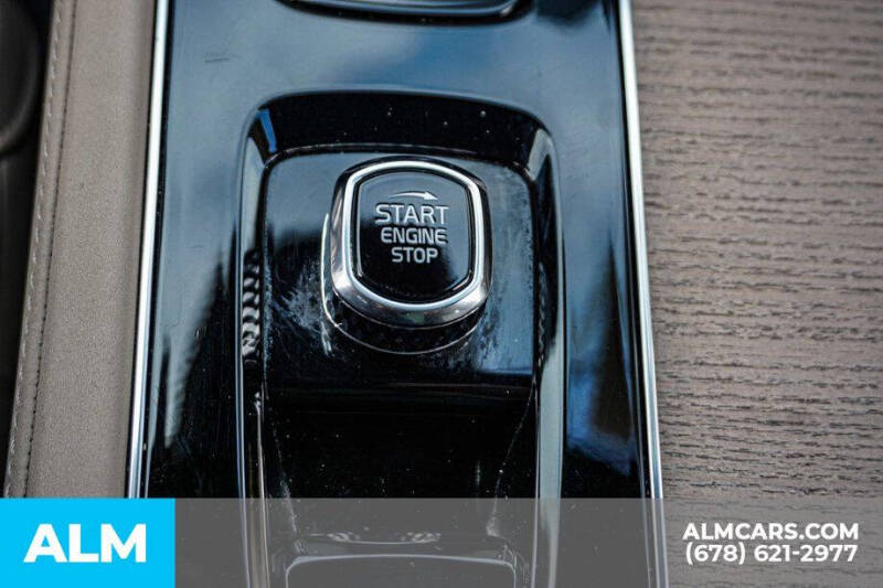 2025 Volvo XC90 B6 Plus Bright Theme 7P