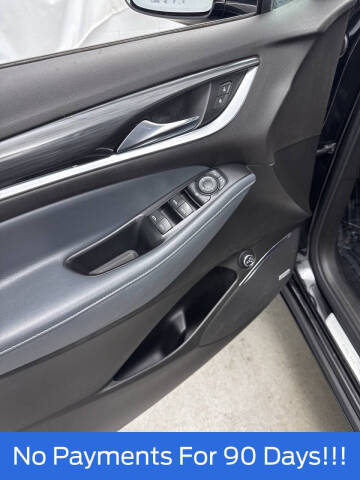 2022 Buick Enclave Essence