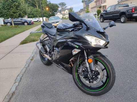 2019 Kawasaki Ninja ZX-6R for sale at PARKWAY MOTORS 399 LLC in Fords NJ