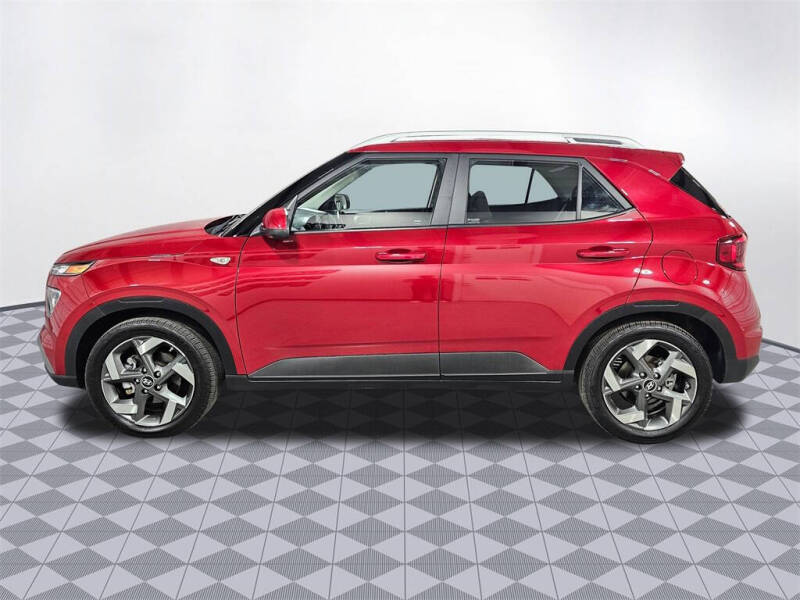 2022 Hyundai Venue SEL