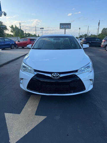 2017 Toyota Camry SE