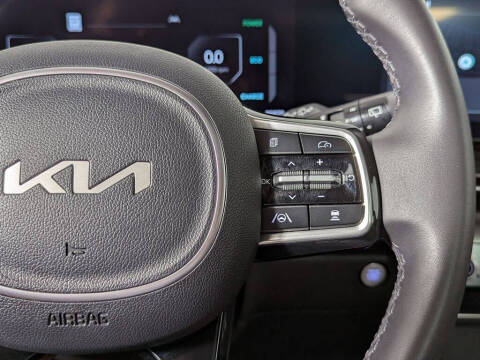 2025 Kia Carnival Hybrid SX