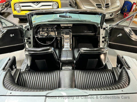 1964 Ford Thunderbird