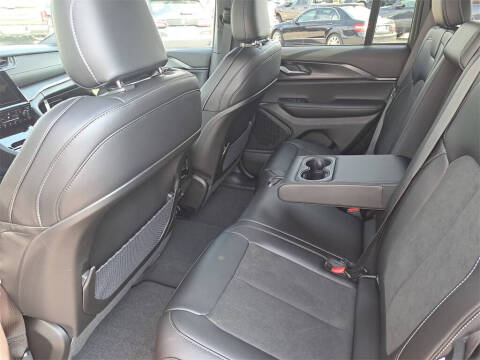 2025 Jeep Grand Cherokee Altitude X