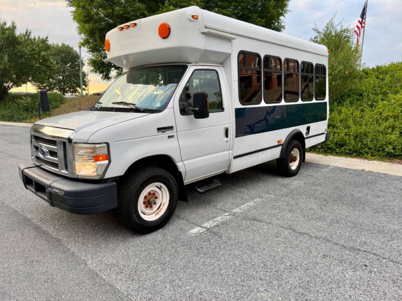 2013 Ford E-350