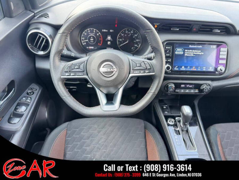 2024 Nissan Kicks SR