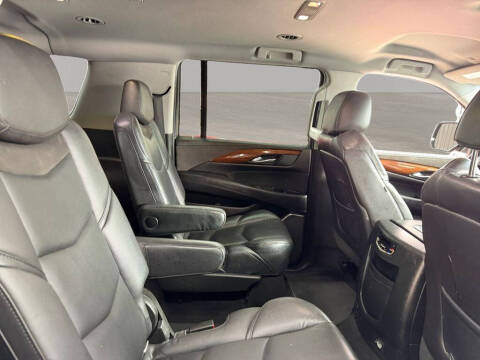 2018 Cadillac Escalade ESV Standard