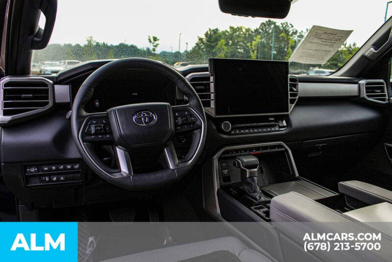 2025 Toyota Sequoia SR5