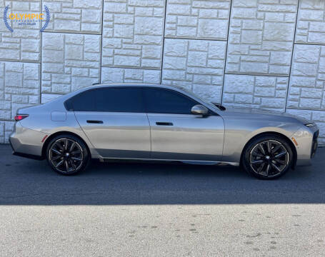 2023 BMW 7 Series 740i