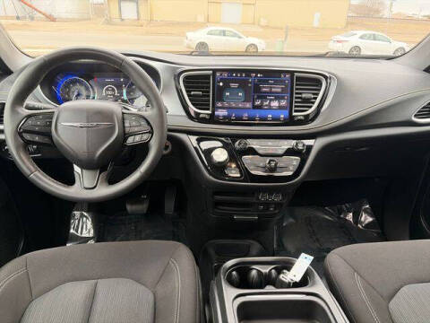 2022 Chrysler Pacifica Touring