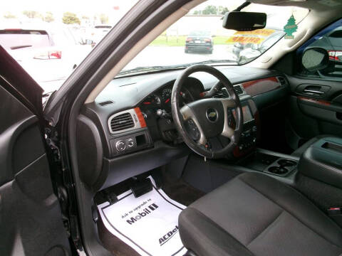 2013 Chevrolet Suburban LS