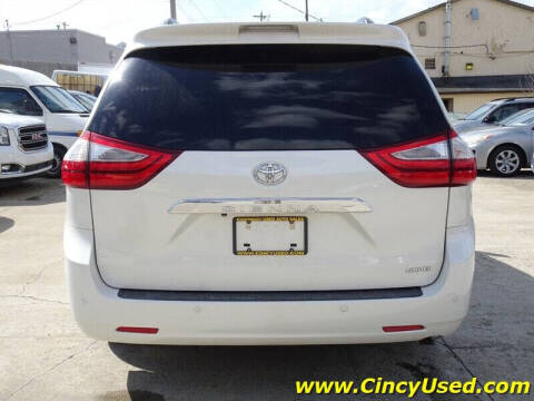 2017 Toyota Sienna