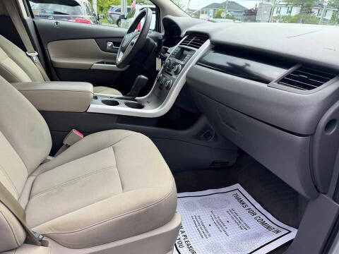 2013 Ford Edge SE