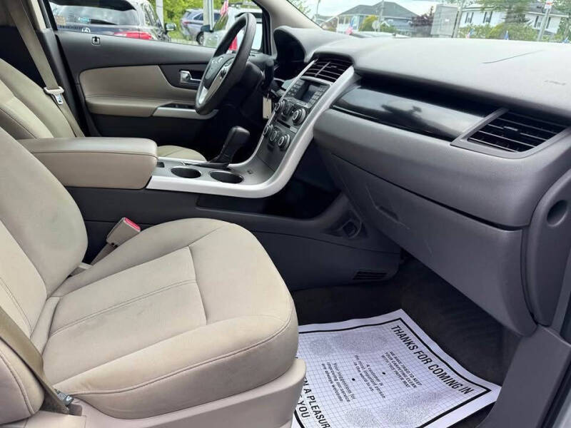 2013 Ford Edge SE