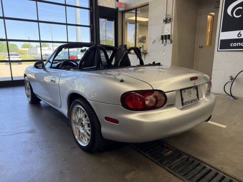 2002 Mazda MX-5 Miata