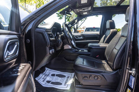 2023 GMC Yukon XL SLT
