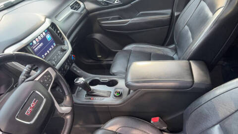 2017 GMC Acadia SLT-1