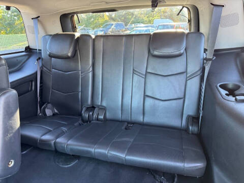 2017 Cadillac Escalade Luxury