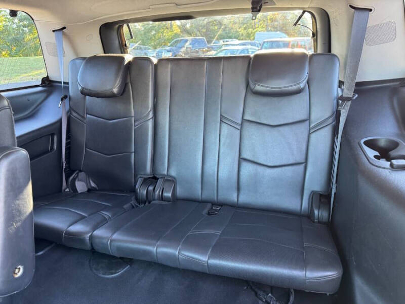 2017 Cadillac Escalade Luxury