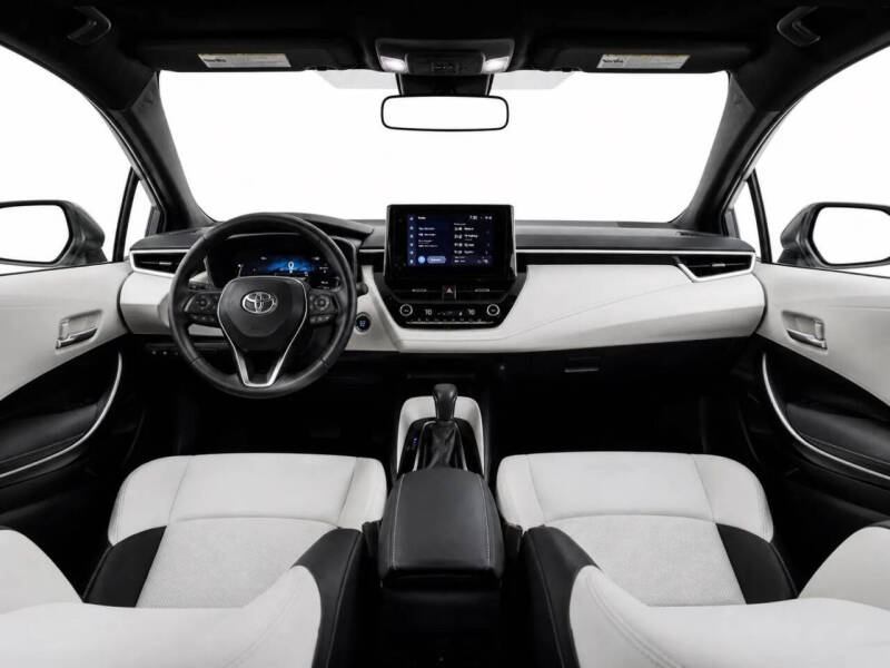 2024 Toyota Corolla Hatchback XSE