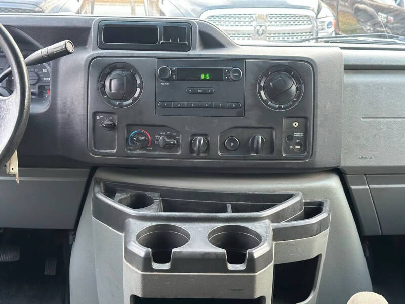 2014 Ford E-Series E-250