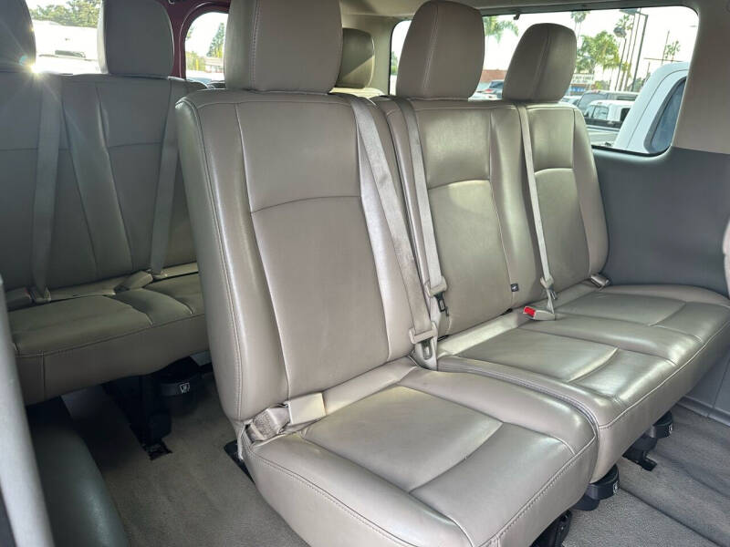 2016 Nissan NV 3500 HD SL