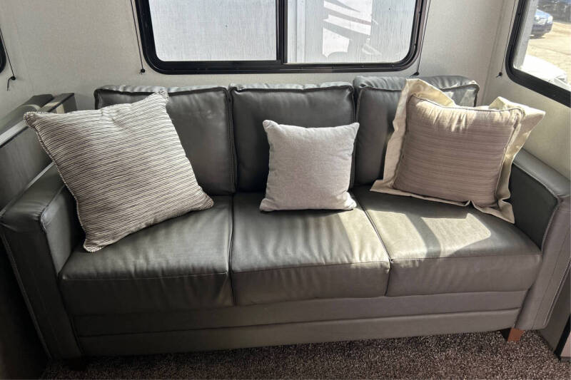 2021 Cruiser Embrace