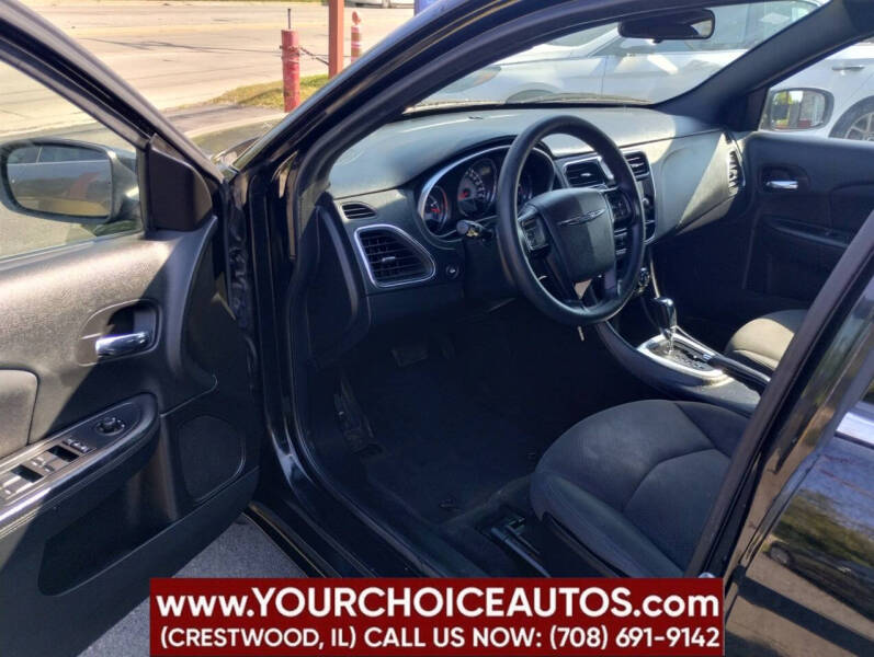 2014 Chrysler 200 LX