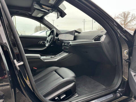 2023 BMW 3 Series 330i