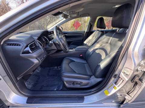 2020 Toyota Camry SE