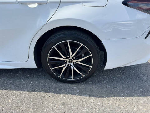 2021 Toyota Camry SE