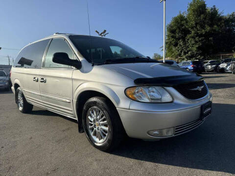 2001 Chrysler Town and Country