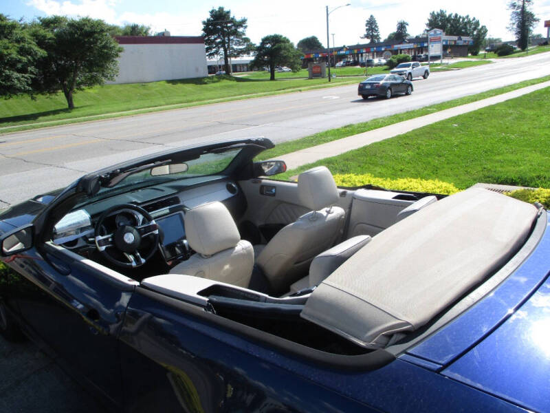 2010 Ford Mustang V6