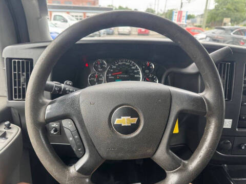 2017 Chevrolet Express 3500