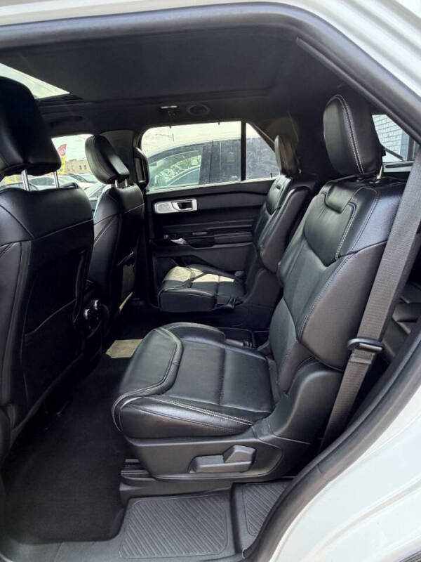2021 Ford Explorer ST