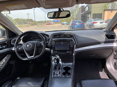 2017 Nissan Maxima