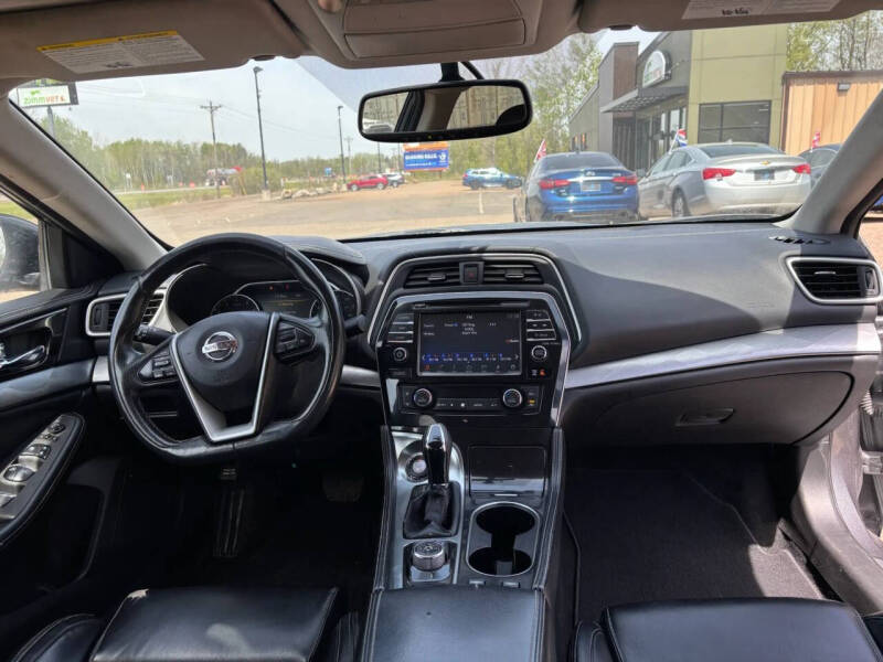 2017 Nissan Maxima