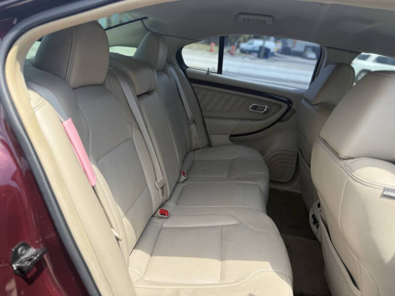 2011 Ford Taurus Limited