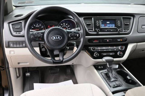 2018 Kia Sedona L