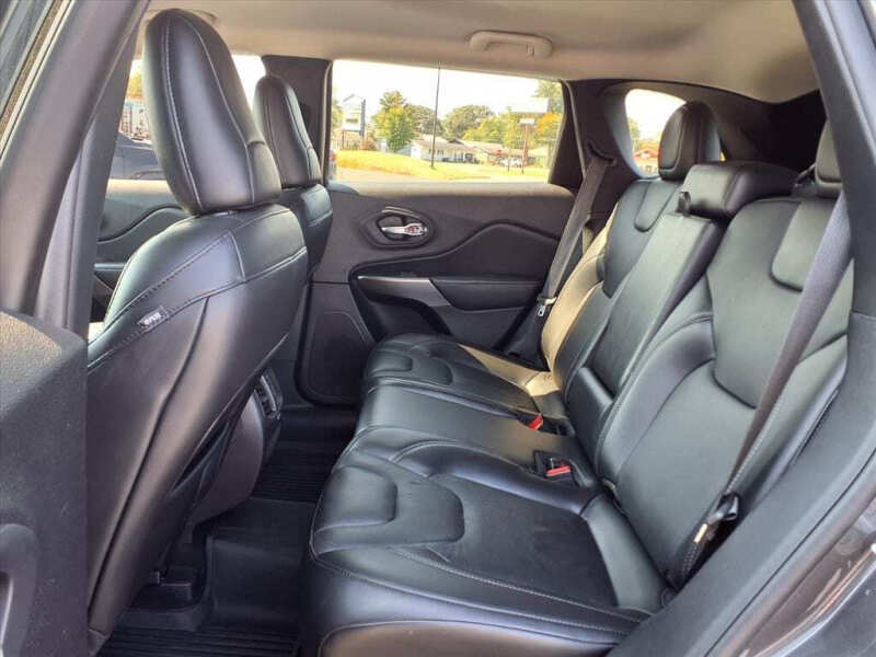 2021 Jeep Cherokee Latitude Lux